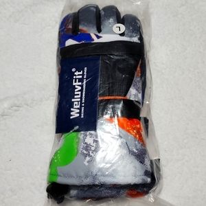 SKI GLOVES FOR WINTER